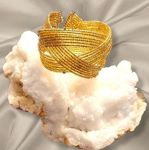 VTG ARTISAN CRAFTED LAYERED GOLD BEADED CABLE DESIGN COPPER WRAP BRACELET